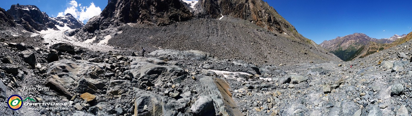 62 Panoramica sul ghiacciaio del Ventina e la sua valle.jpg